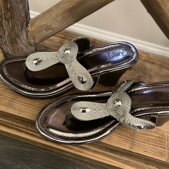 Women’s Carlos Santana metallic dress sandal.  Size 8M - Picture 6 of 11